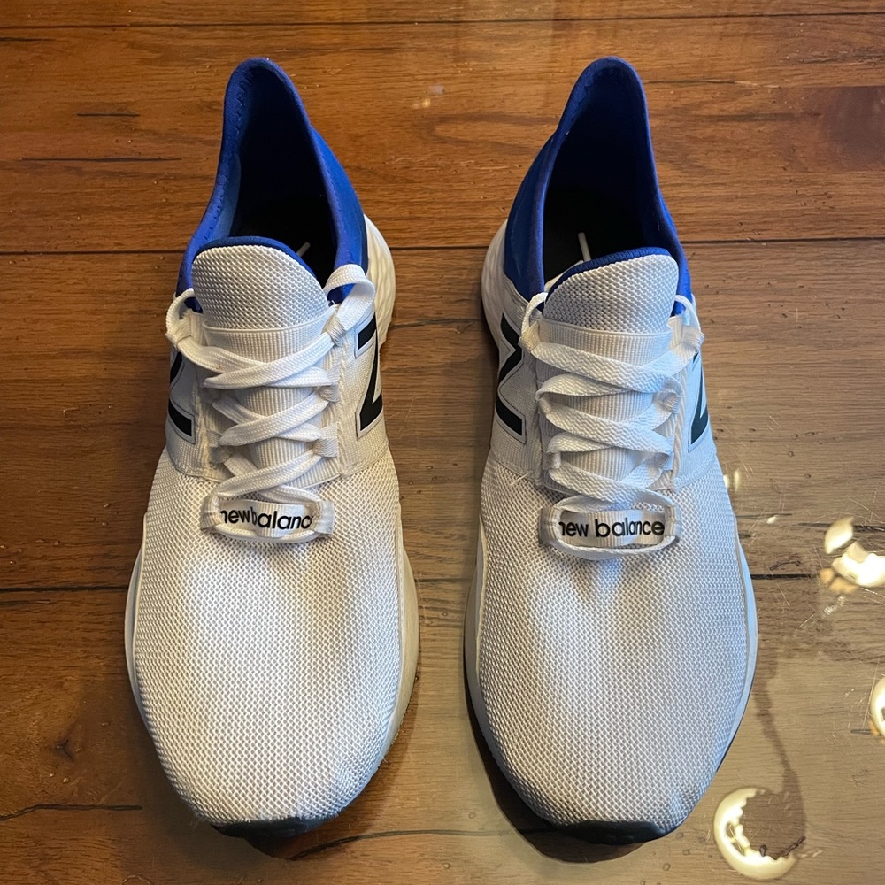 New balance Mens running sneakers size 10.5
